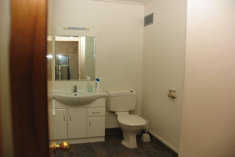 Photo of property in 1/42 Hallenstein Street, Queenstown, 9300