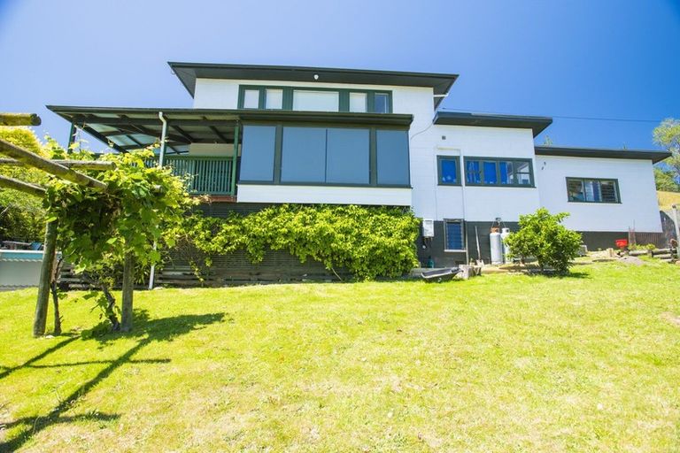 Photo of property in 74 Gaddums Hill Road, Outer Kaiti, Gisborne, 4010