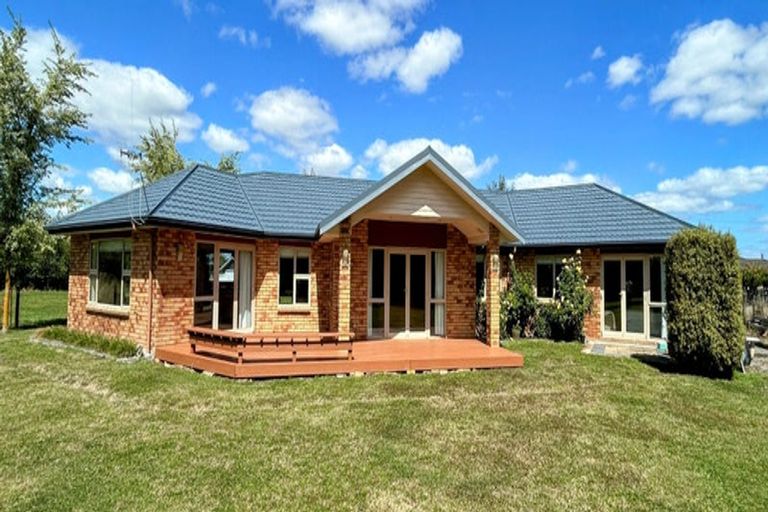 Photo of property in 16 Roots Street West, Feilding, 4702