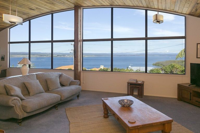 Photo of property in 1/50 Wakeman Road, Acacia Bay, Taupo, 3330