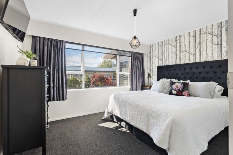 Photo of property in 16 Lockhart Avenue, Milson, Palmerston North, 4414