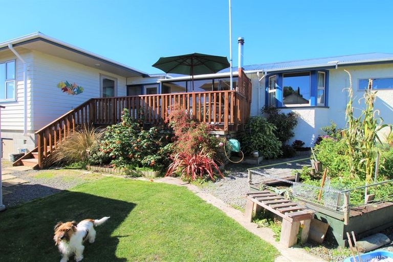Photo of property in 20 Test Street, South Hill, Oamaru, 9400