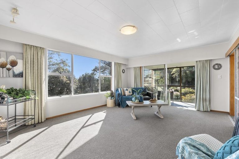 Photo of property in 15 Clifton Drive, Waitara, 4320