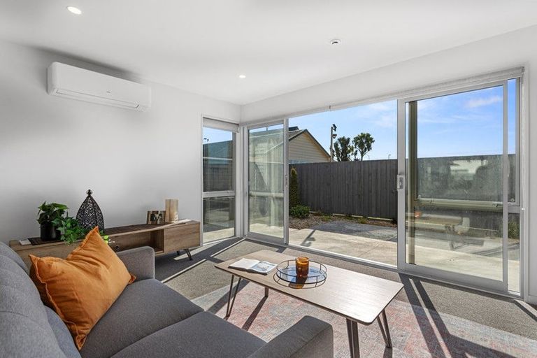 Photo of property in 3 Kakapo Lane, Redwood, Christchurch, 8051