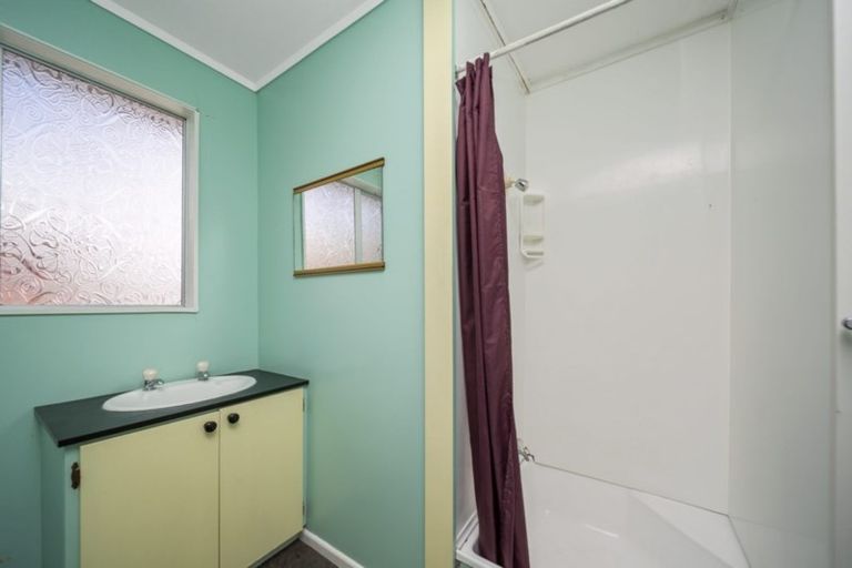 Photo of property in 1/25 Tahurangi Place, Spotswood, New Plymouth, 4310