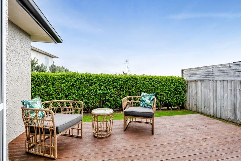 Photo of property in 17 Rainsford Street, Moturoa, New Plymouth, 4310