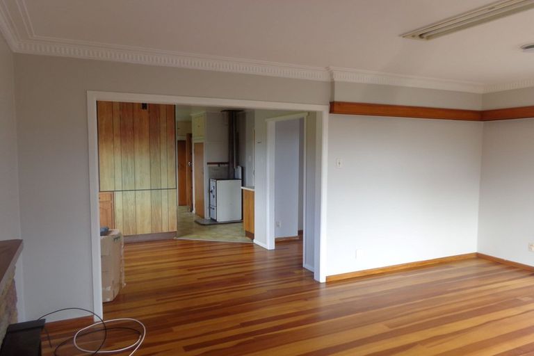 Photo of property in 129 Rathgar Road, Henderson, Auckland, 0610