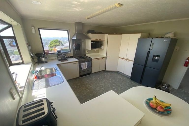 Photo of property in 43 Nalanda Crescent, Broadmeadows, Wellington, 6035