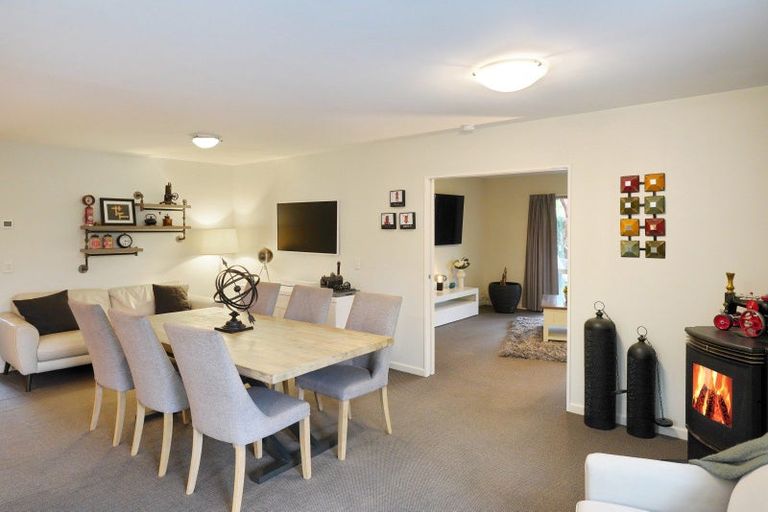 Photo of property in 4 Riverview Road, Rangiora, 7400