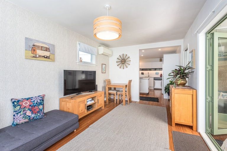 Photo of property in 81 Edward Avenue, Edgeware, Christchurch, 8013