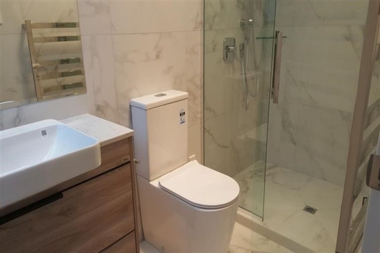 Photo of property in 3b Horizon Way, West Harbour, Auckland, 0618