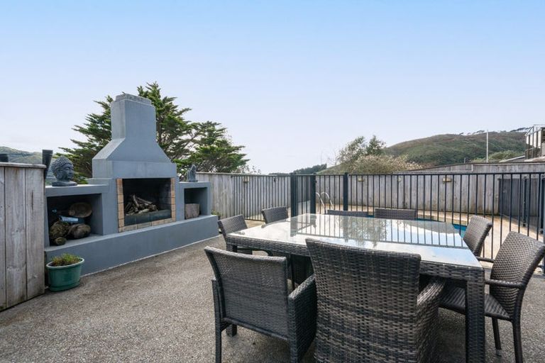 Photo of property in 36 Woodman Drive, Tawa, Wellington, 5028