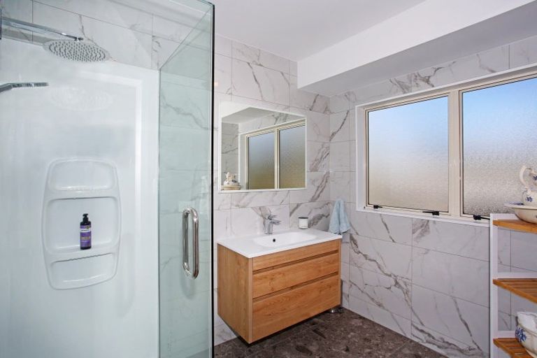 Photo of property in 1/66 Orangewood Drive, Northpark, Auckland, 2013