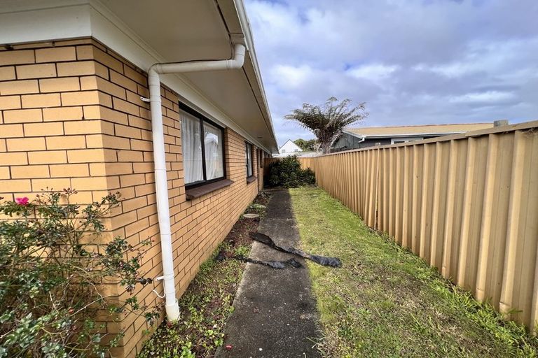 Photo of property in 3/45 Wellington Street, Pukekohe, 2120