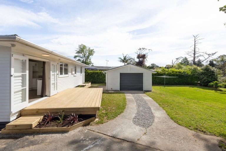 Photo of property in 11 Keitha Place, Glenview, Hamilton, 3206