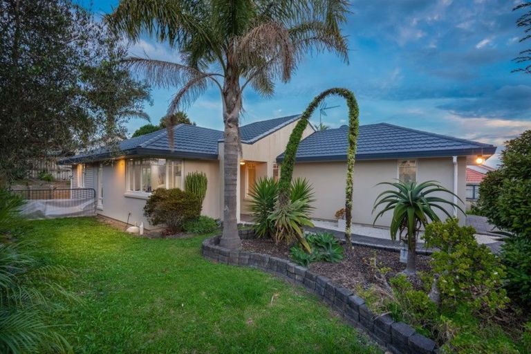 Photo of property in 26 Bellville Drive, Clendon Park, Auckland, 2103