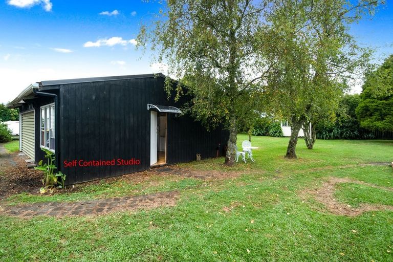 Photo of property in 101 Old Railway Road, Kumeu, 0892