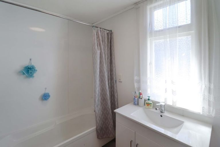 Photo of property in 16 Bracken Street, Petone, Lower Hutt, 5012