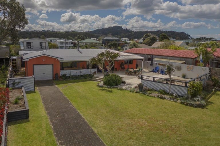 Photo of property in 36 Manaia Road, Tairua, 3508