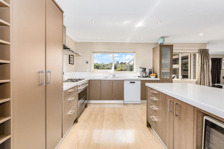 Photo of property in 3 Catlins Glen, Aotea, Porirua, 5024