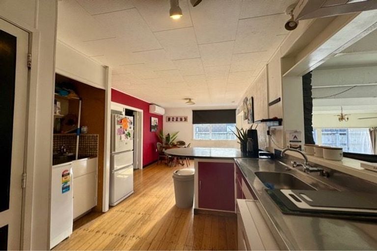 Photo of property in 10 Udy Street, Greytown, 5712