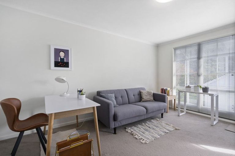 Photo of property in 300 Karori Road, Karori, Wellington, 6012