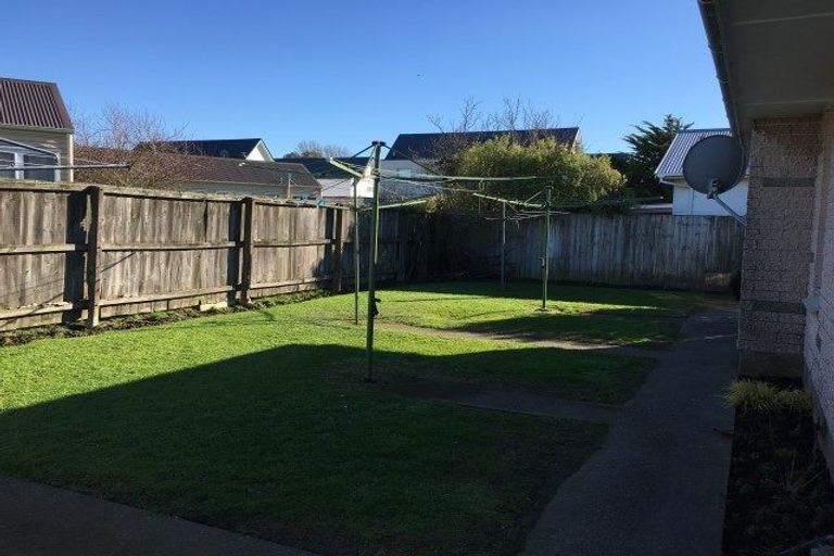 Photo of property in 4/79 Hills Road, Edgeware, Christchurch, 8013