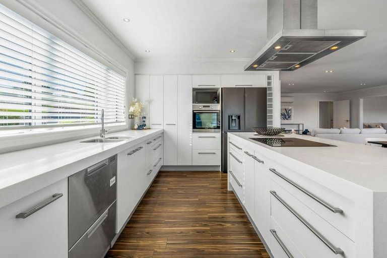 Photo of property in 14 Te Otinga Place, Pyes Pa, Tauranga, 3112