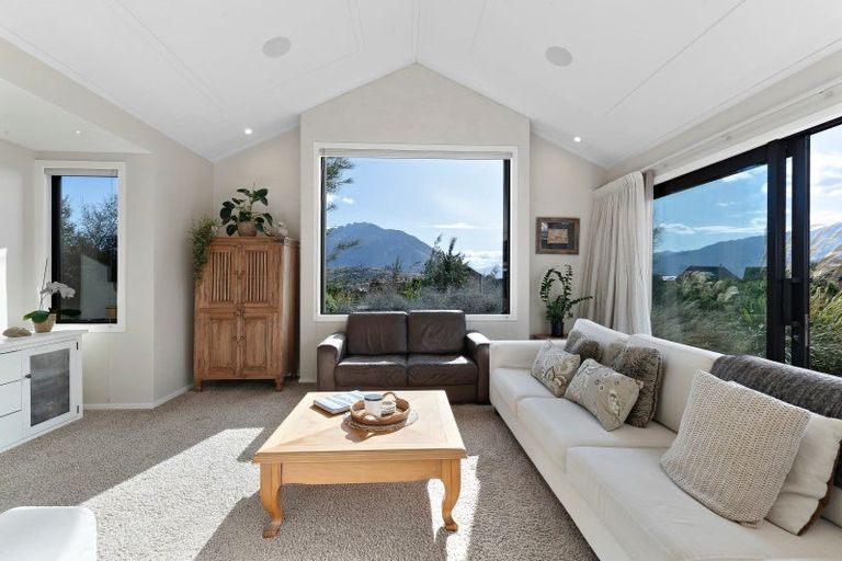 Photo of property in 5 Ellesmere Avenue, Jacks Point, Queenstown, 9371