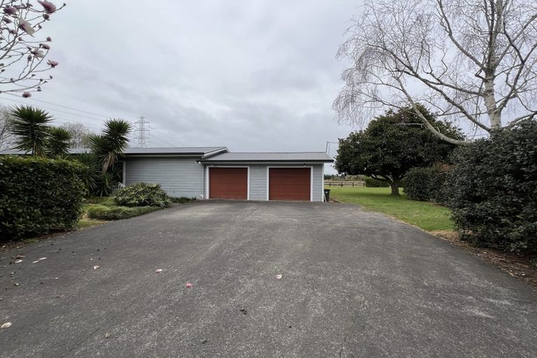 Photo of property in 171 Boord Crescent, Kumeu, 0891