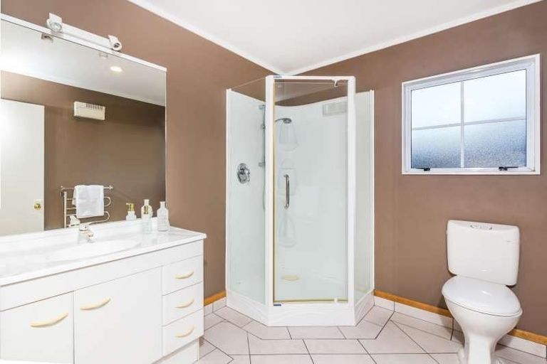 Photo of property in 95 Shepherd Road, Waipahihi, Taupo, 3330