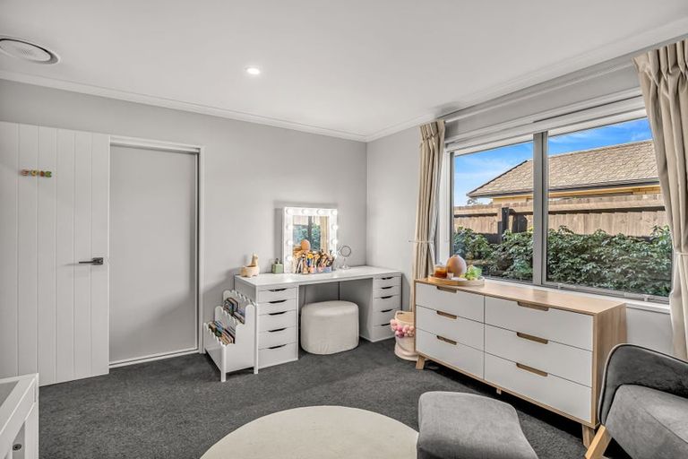 Photo of property in 6 Dunlops Crescent, Marshland, Christchurch, 8083