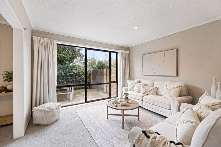 Photo of property in 1/25 Rubens Place, Burnside, Christchurch, 8053