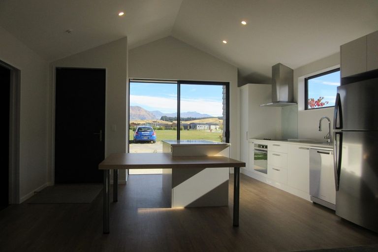 Photo of property in 26 Mount Creighton Crescent, Wanaka, 9305