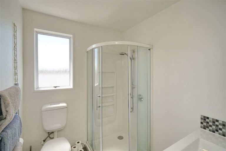 Photo of property in 6 Townshend Crescent, Halswell, Christchurch, 8025