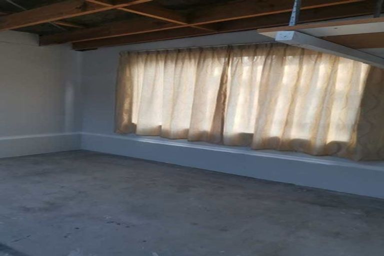 Photo of property in 3 Chevron Place, Castor Bay, Auckland, 0620