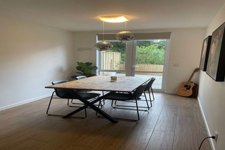 Photo of property in 12 Viridian Lane, Greenhithe, Auckland, 0632