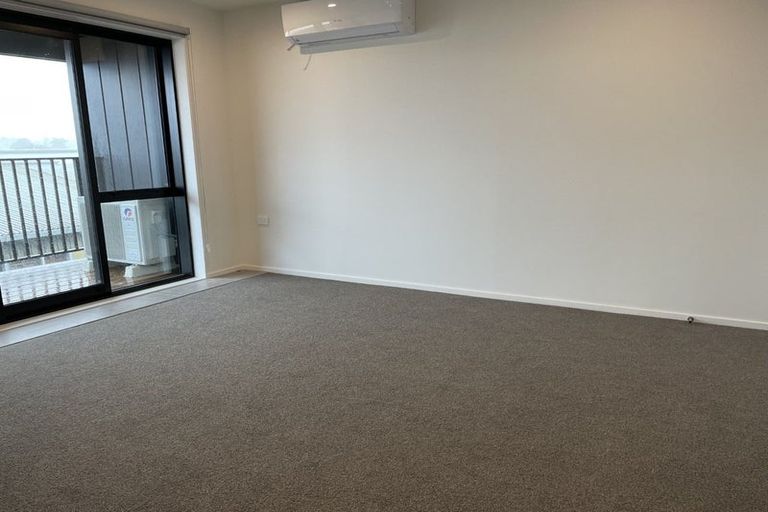 Photo of property in 204/28c Eileen Newey Place, Henderson, Auckland, 0612