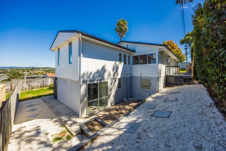 Photo of property in 4/89a Royal Road, Massey, Auckland, 0614