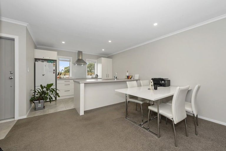 Photo of property in 6 Anna Jean Crescent, Flagstaff, Hamilton, 3210