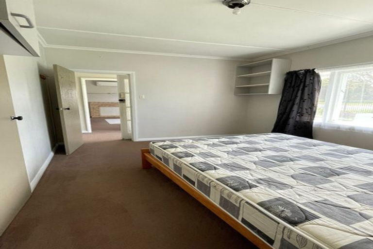 Photo of property in 86 Nikau Street, New Lynn, Auckland, 0600