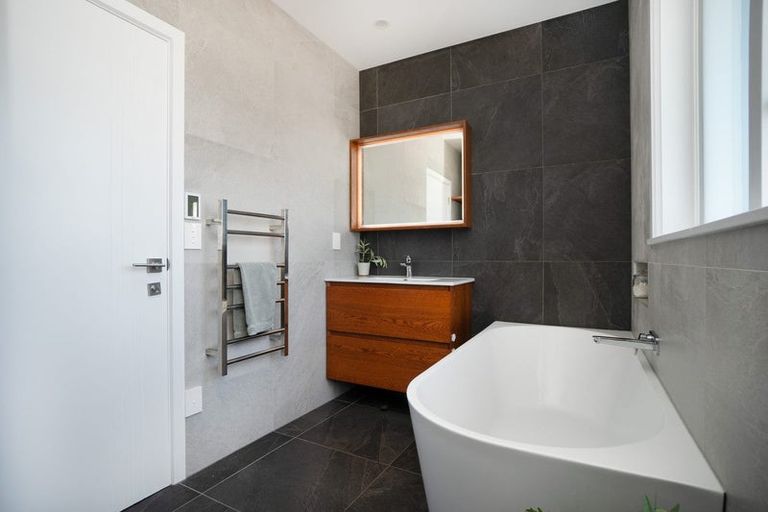 Photo of property in 451 Albert Street, Hokowhitu, Palmerston North, 4410