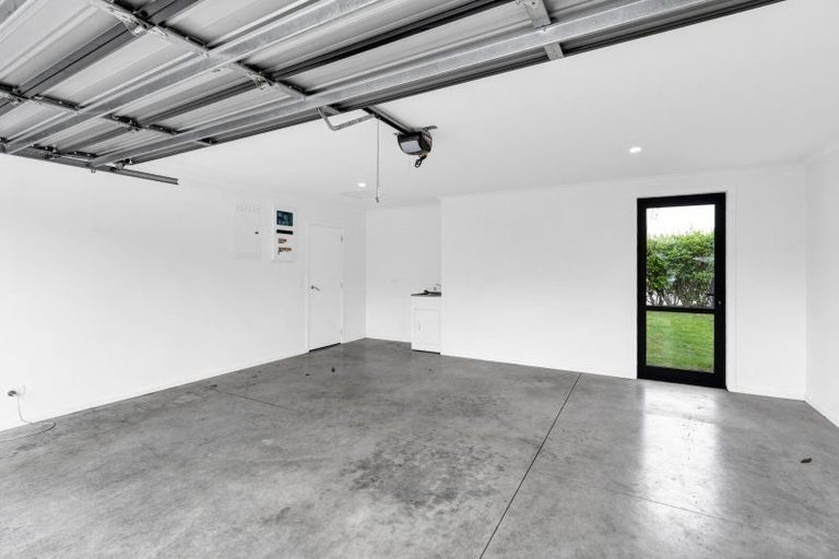 Photo of property in 4/31 Links Drive, Waiwhakaiho, New Plymouth, 4312