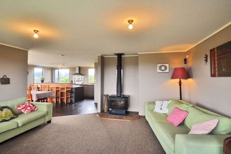 Photo of property in 301 Ranganui Road, Kaiwaka, 0573