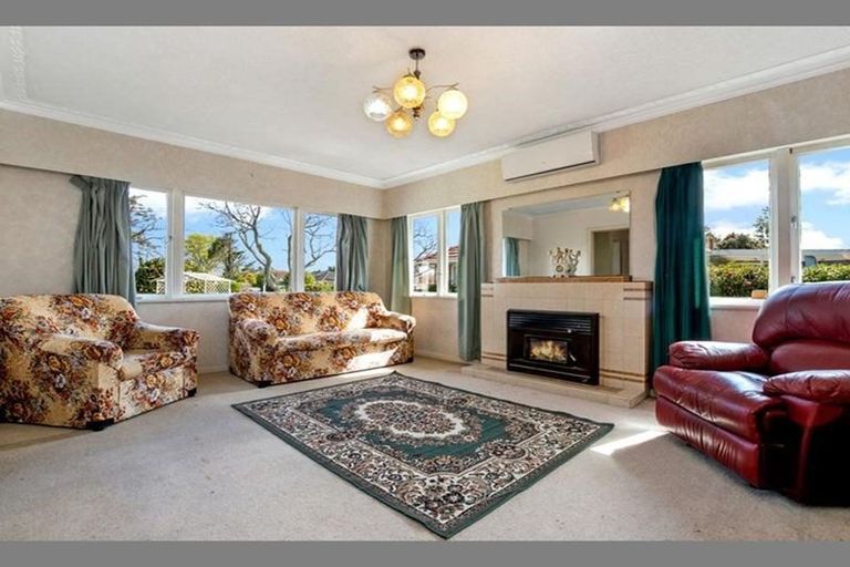 Photo of property in 98 Gloucester Road, Manurewa, Auckland, 2102