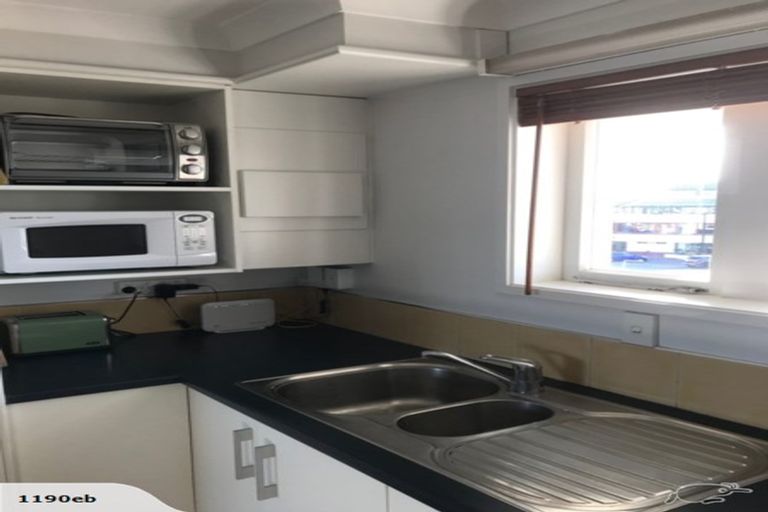 Photo of property in 245 Marine Parade, Napier South, Napier, 4110