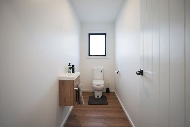 Photo of property in 5 Kelburn Place, Tinwald, Ashburton, 7700