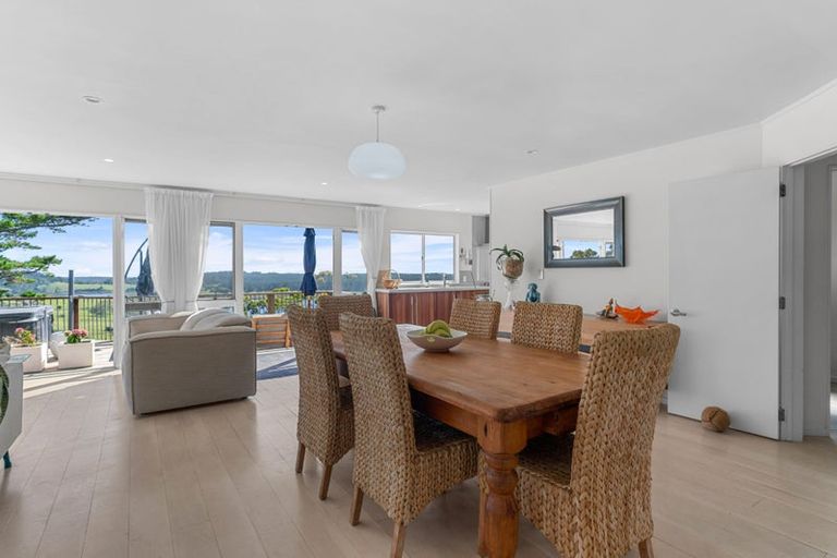 Photo of property in 562 Ocean View Road, Te Arai, Wellsford, 0975