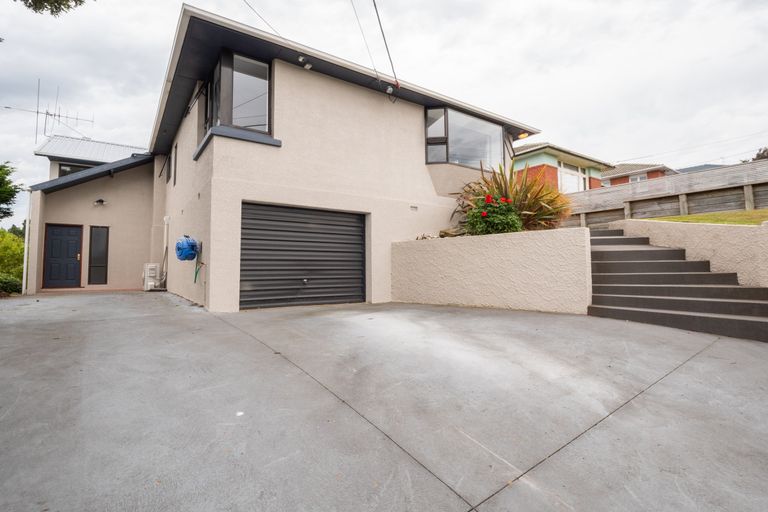 Photo of property in 12 Thomson Street, Green Island, Dunedin, 9018
