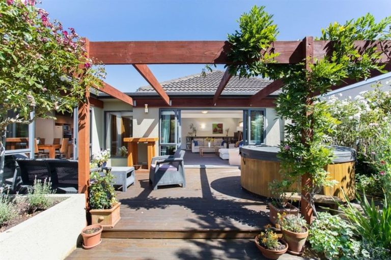 Photo of property in 7 Meadowcroft Lane, Harewood, Christchurch, 8051